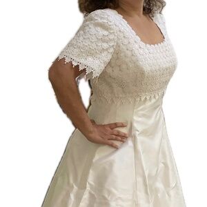 vintage silk wedding gown, Galina, approximate size 12/14, ivory